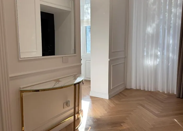Luxury Modern In Quartiere Trieste, *