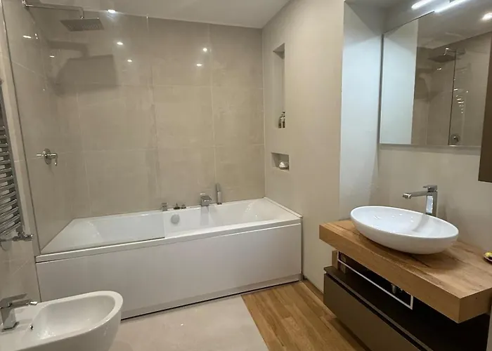Luxury Modern In Quartiere Trieste, Apartment